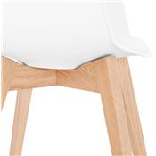 Chaise style scandinave design à accoudoirs 'PRINS' blanche avec 4 pieds en bois naturel