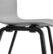 Chaise design 'Parkwood Black Edition' grise avec 4 pieds en bois noir