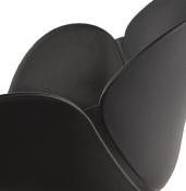 Chaise design à accoudoirs 'Lotusjärn' noire pieds tréteaux en métal chromé