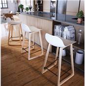 Tabouret de snack mi-hauteur design scandinave 'Skala' blanc pieds tréteaux bois naturel dossier bas