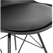 Chaise design style industriel 'GORD' noire avec 4 pieds en métal noir
