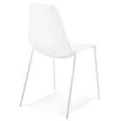 Chaise design intérieur / extérieur 'EASY' assise en resine blanche 4 pieds en métal blanc