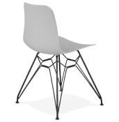 Chaise design 'Sländak Black' grise avec 4 pieds en métal noir