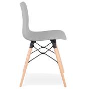 Chaise scandinave design 'Sländak Woody' grise avec 4 pieds en bois naturel et métal noir