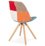 Chaise scandinave design 'Gornstad' en tissu patchwork avec 4 pieds en bois naturel