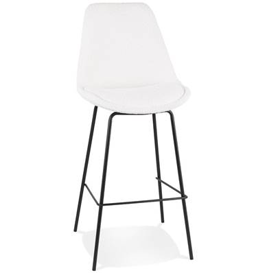 Tabouret de bar design de style moderne 'KESKI' en tissu bouclé blanc avec 4 pieds et repose pieds en métal noir dossier haut