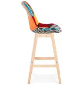 Tabouret de bar design scandinave 'Chairman' en patchwork multicolor 4 pieds en bois et dossier haut