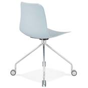 Chaise de bureau à roulettes design 'Hjül' bleue avec pied en métal chromé