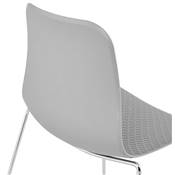 Chaise design empilable 'Style' grise avec pieds tréteaux en métal chromé