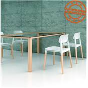 Chaise design de style scandinave 'MIDDAG' blanche avec 4 pieds en bois naturel
