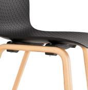 Chaise scandinave design 'Parkwood' noire avec 4 pieds en bois naturel
