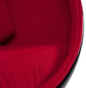 Fauteuil ‘Oeuf’ pivotant rouge et noir