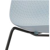 Chaise design empilable 'Style Black' bleue pieds tréteaux en métal noir