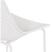 Chaise design intérieur / extérieur 'ZACK' assise blanche perforée et 4 pieds en métal blanc