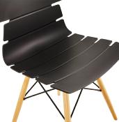 Chaise scandinave design 'Sjöbo' noire avec 4 pieds en bois naturel et métal noir