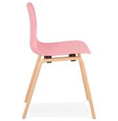 Chaise scandinave design 'Parkwood' rose avec 4 pieds en bois naturel