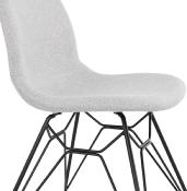 Chaise design 'Norsk Black' en tissu gris clair 4 pieds en métal noir