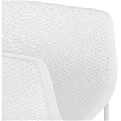 Chaise intérieur/extérieur design à accoudoirs 'RAIN' en resine blanche avec 4 pieds en métal blanc