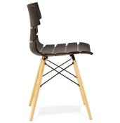 Chaise scandinave design 'Sjöbo' noire avec 4 pieds en bois naturel et métal noir