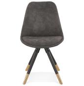 Chaise design 'Modena' en tissu grise avec 4 pieds en bois noir et métal brossé doré