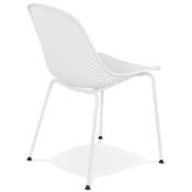 Chaise design intérieur / extérieur 'ZACK' assise blanche perforée et 4 pieds en métal blanc