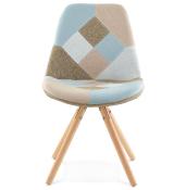 Chaise scandinave design 'Stromstad' tissu patchwork 4 pieds en bois naturel