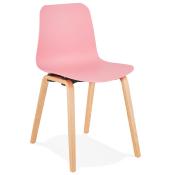 Chaise scandinave design 'Parkwood' rose avec 4 pieds en bois naturel