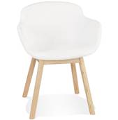 Chaise design à accoudoirs 'MAJESTY' en tissu bouclé blanc et 4 pieds en bois naturel
