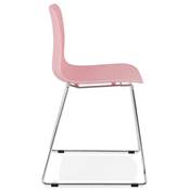Chaise design empilable 'Style' rose avec pieds tréteaux en métal chromé