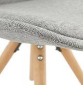 Chaise scandinave design 'Sueden' en tissu gris avec 4 pieds en bois naturel