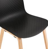 Chaise scandinave design 'Parkwood' noire avec 4 pieds en bois naturel