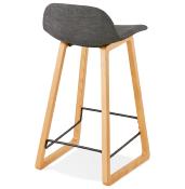 Tabouret de snack mi-hauteur design scandinave 'Skala' en tissu gris foncé pieds tréteaux bois dossier bas