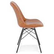 Chaise design 'GORD' en skaï de qualité marron et 4 pieds avec croisillons en métal noir