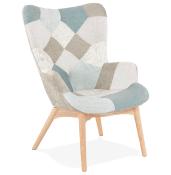 	Fauteuil à oreilles scandinave design 'ELEGAN' en tissu patchwork bleu et gris pieds en bois naturel