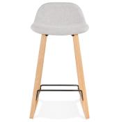 Tabouret de snack mi-hauteur scandinave 'Skala' tissu gris clair pieds tréteaux bois et dossier bas