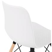 Chaise scandinave design 'Sländak Woody' blanche avec 4 pieds en bois naturel et métal noir