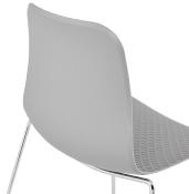 Chaise design empilable 'Style' grise avec pieds tréteaux en métal chromé