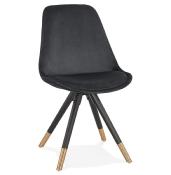 	Chaise design 'Modena' en velours noire avec 4 pieds en bois noir et métal brossé doré
