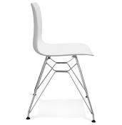 Chaise design 'Sländak Silver' blanche avec 4 pieds en métal chromé